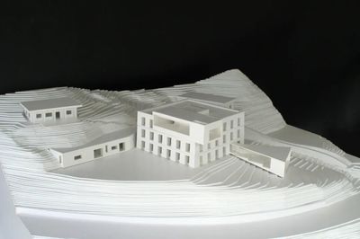 梅里雪山既下山酒店:抵达内心的边境 / 赵扬建筑工作室